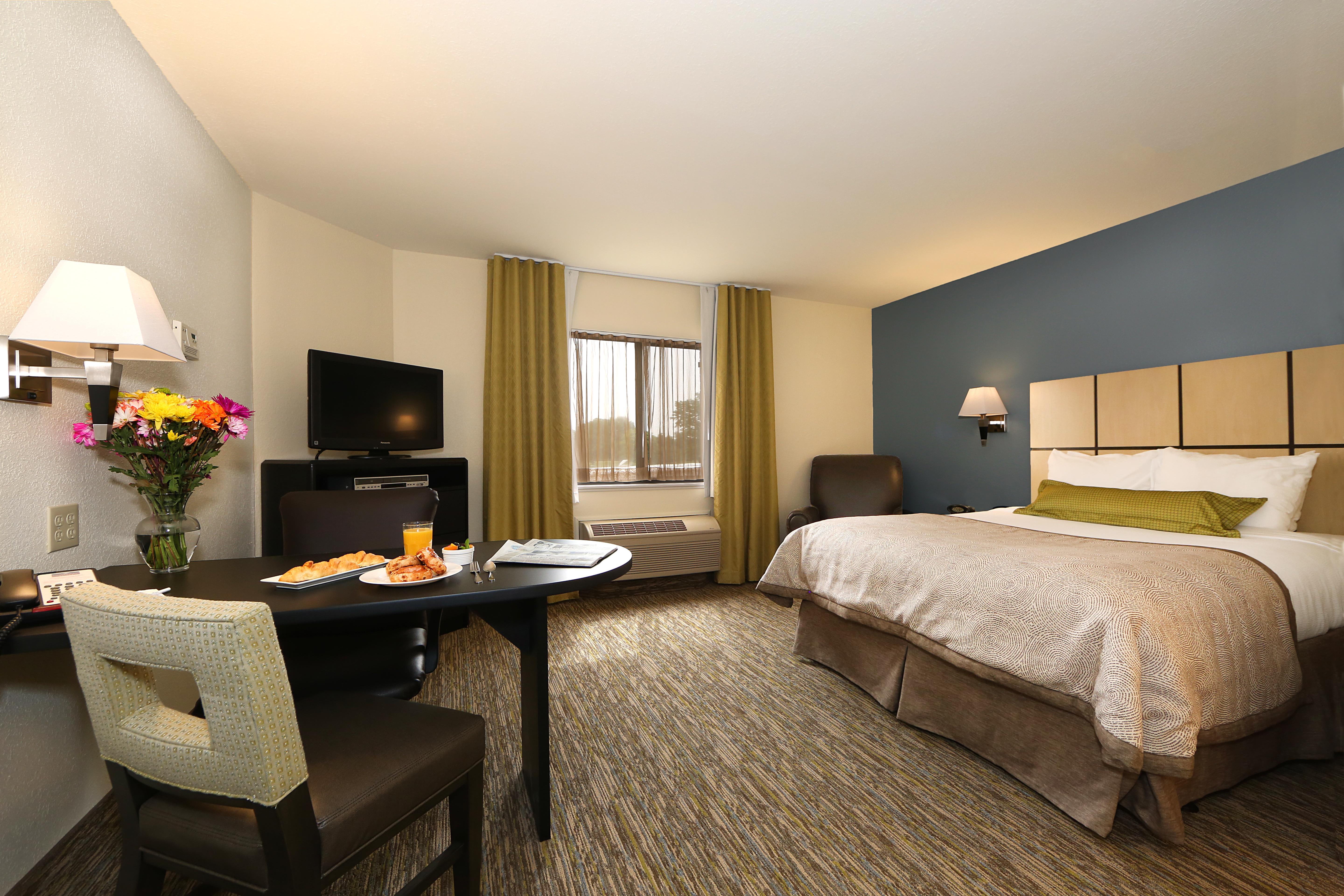 Candlewood Suites East Lansing By Ihg Экстерьер фото
