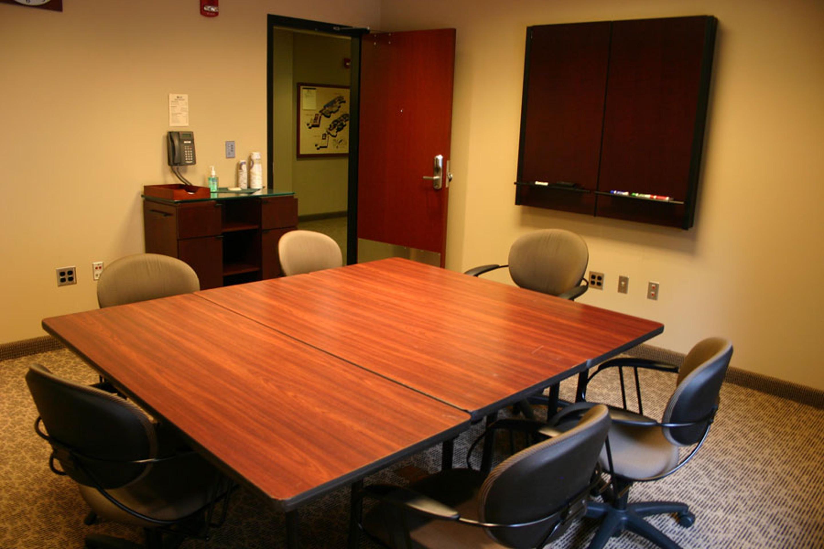 Candlewood Suites East Lansing By Ihg Экстерьер фото