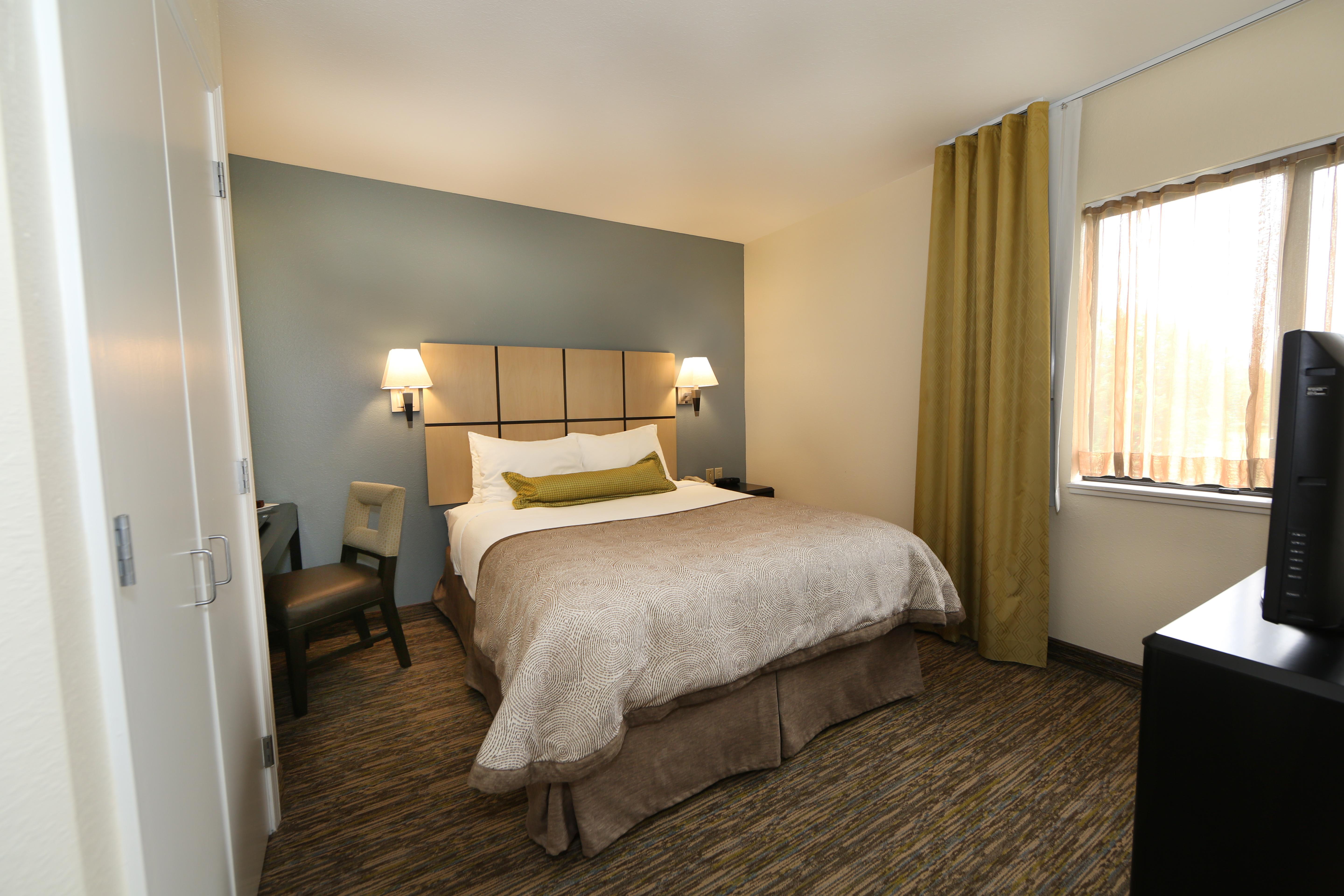 Candlewood Suites East Lansing By Ihg Экстерьер фото