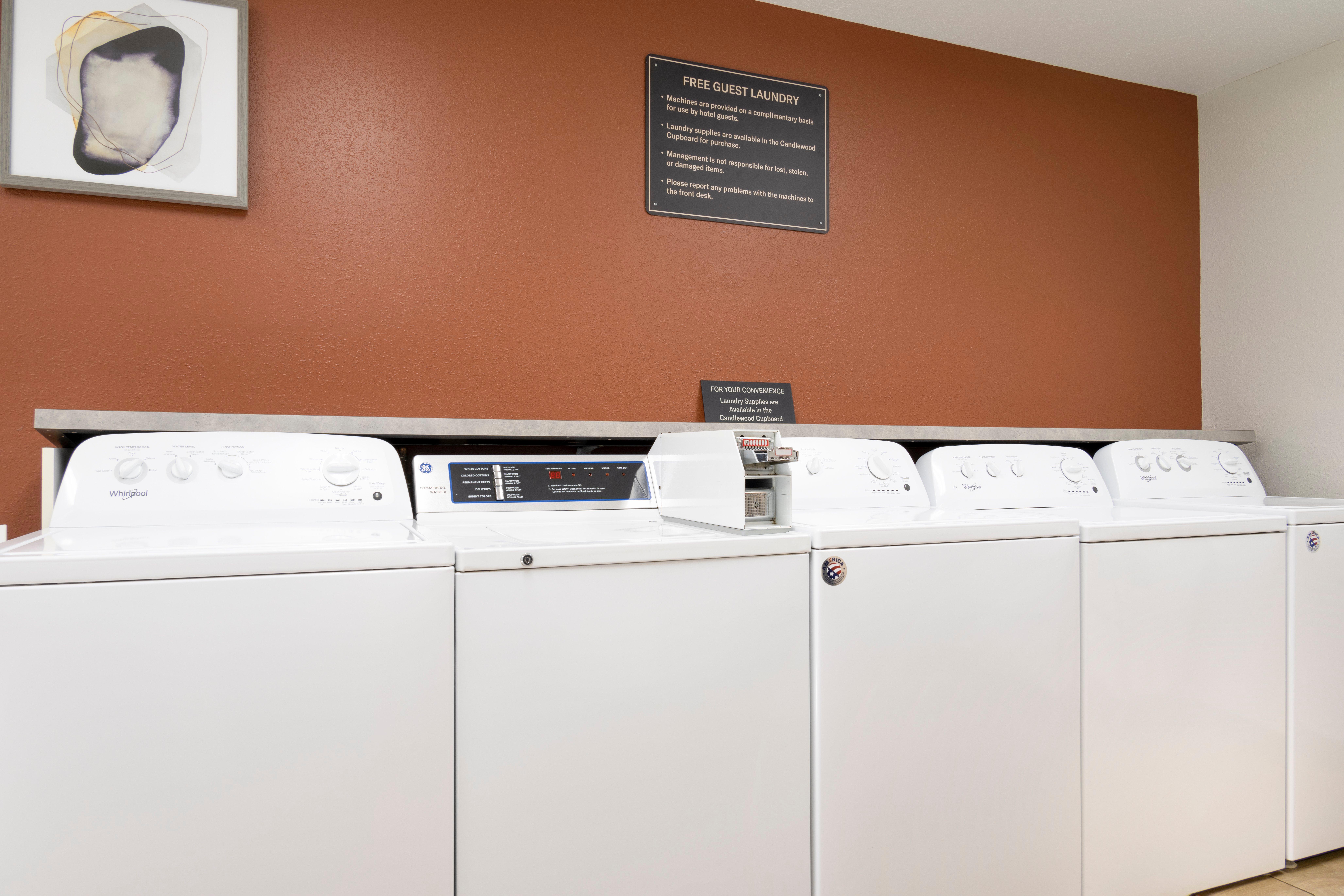 Candlewood Suites East Lansing By Ihg Экстерьер фото