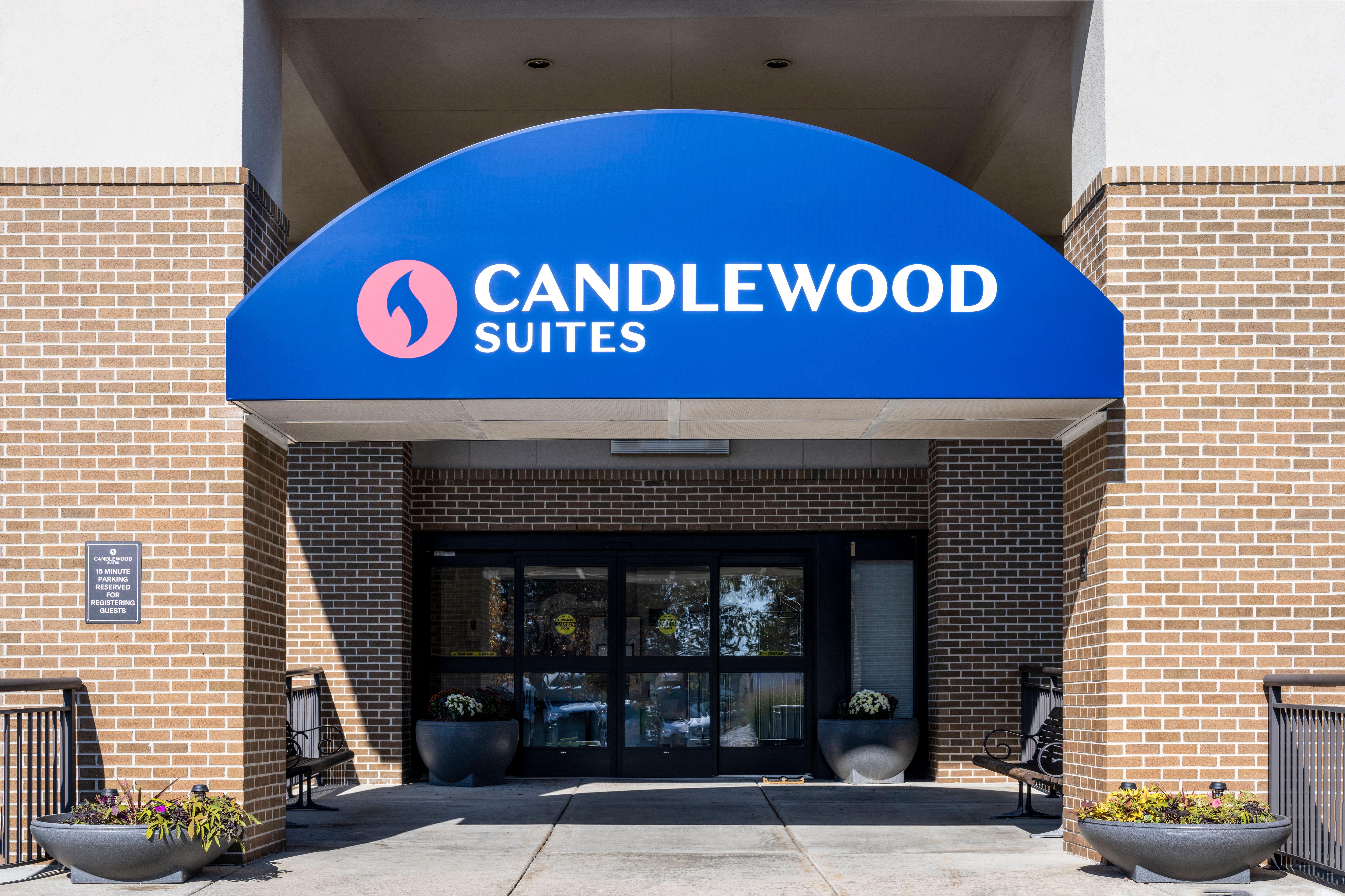 Candlewood Suites East Lansing By Ihg Экстерьер фото