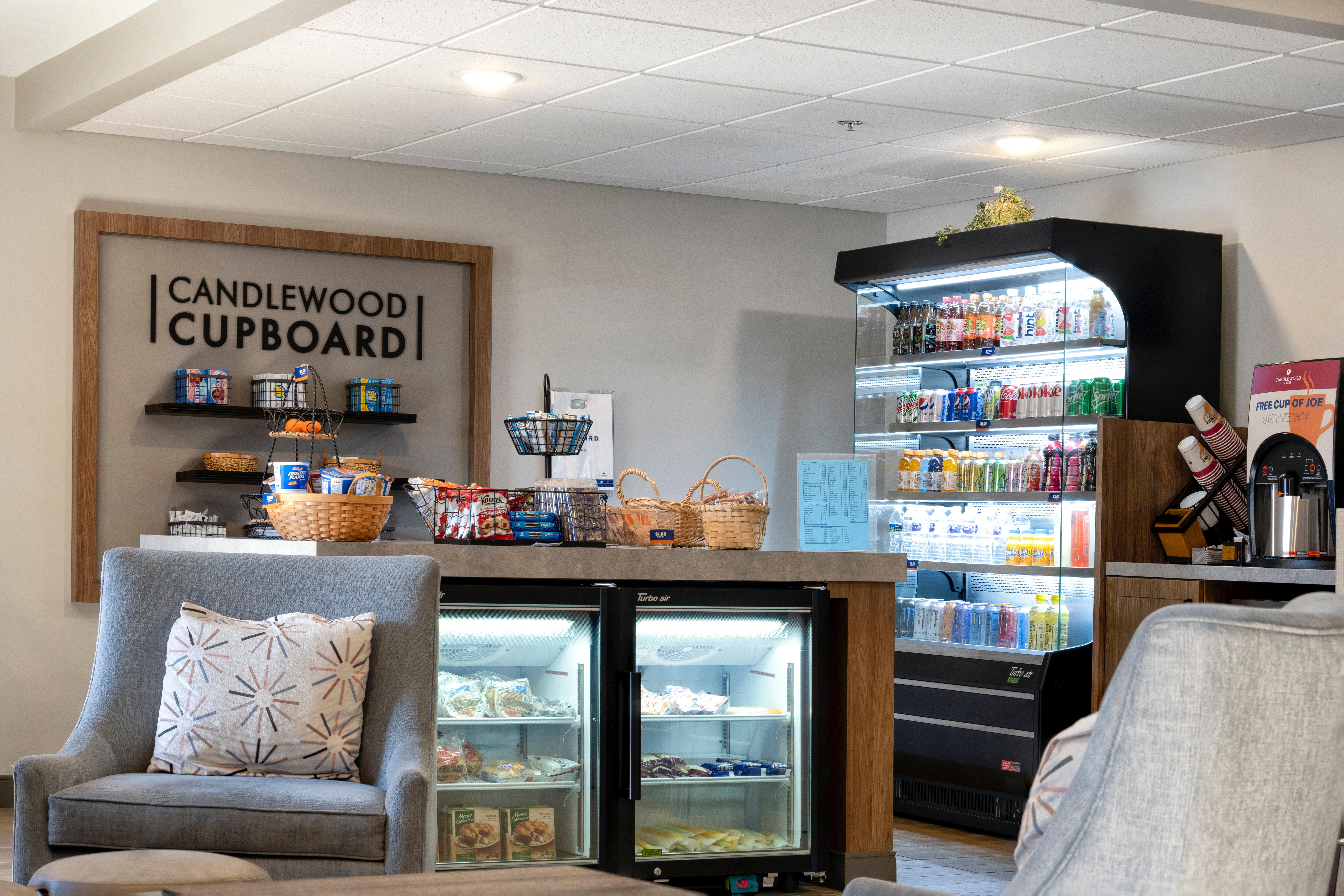 Candlewood Suites East Lansing By Ihg Экстерьер фото